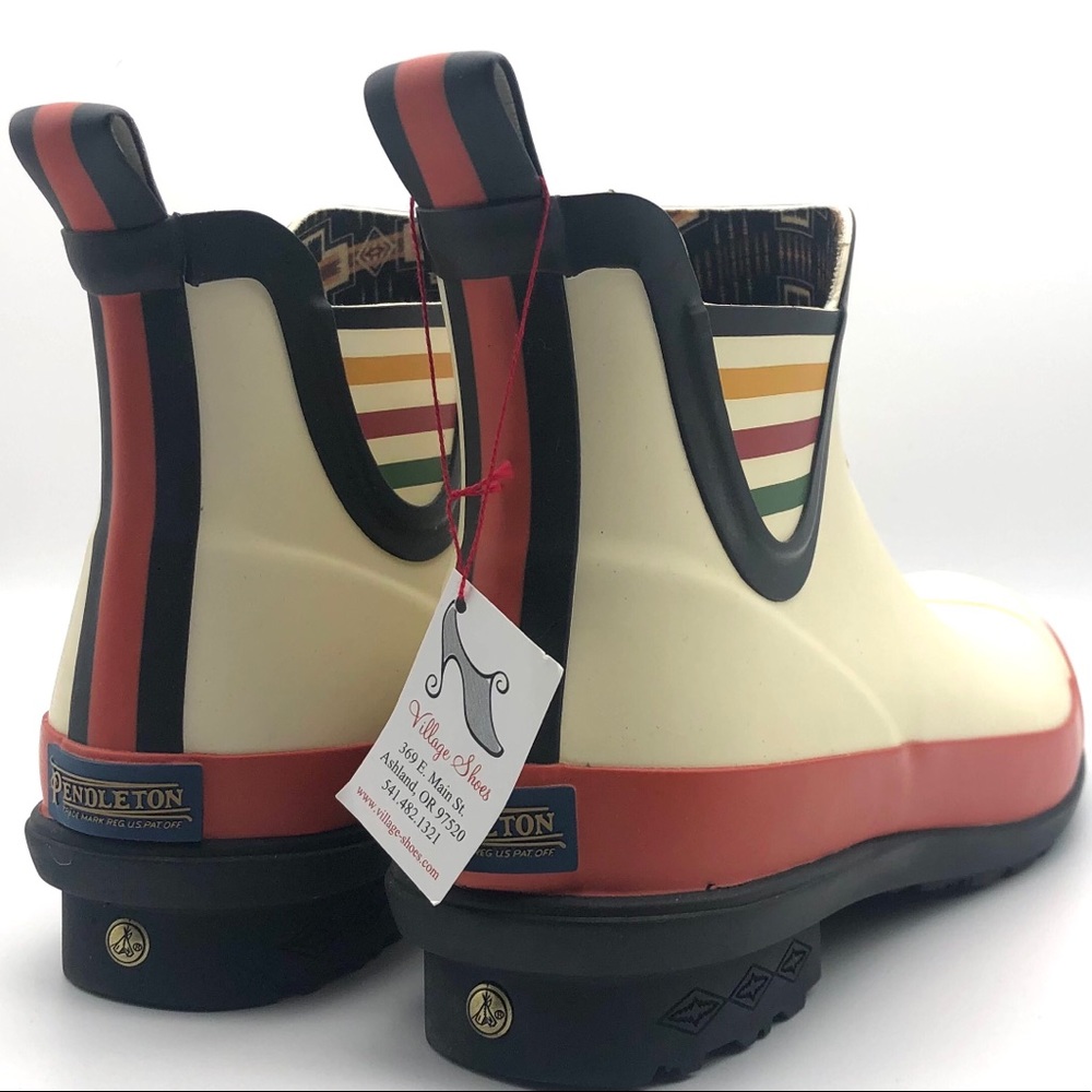 Glacier National Park Chelsea Rain Boot